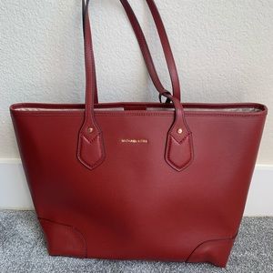 NWT Michael Kors Saylor Tote In Dark Red